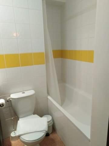 Studio Privatif Dans Hotel Residence Nimes Gare Exterior foto