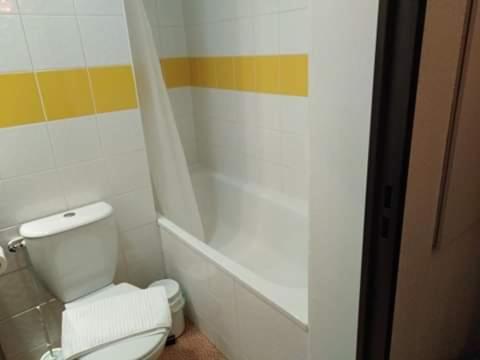 Studio Privatif Dans Hotel Residence Nimes Gare Exterior foto